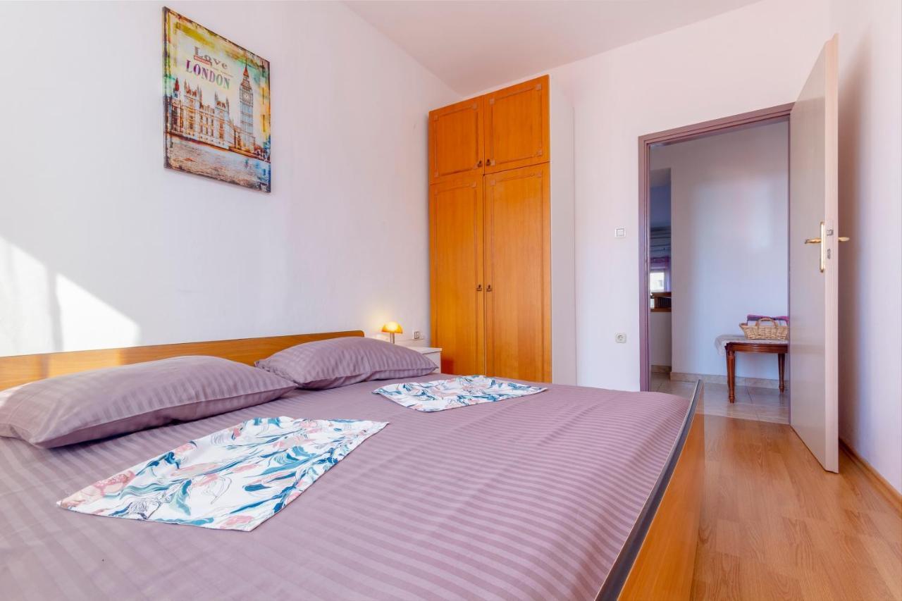 Prázdninový dům Stone House Bale